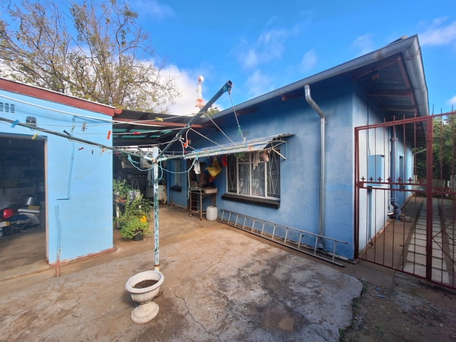 3 Bedroom Property for Sale in De Beers Northern Cape
